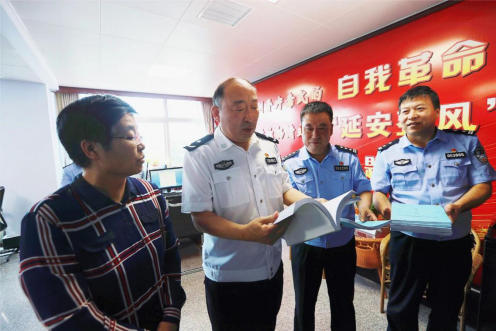 三門峽市副市長(zhǎng)李紅念深入靈寶公安調(diào)研指導(dǎo)政法隊(duì)伍教育整頓試點(diǎn)工作