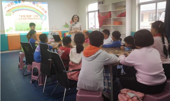 “鄉(xiāng)音.悅讀”行動 南京市教師志愿者聯(lián)盟成員孔姍姍 走進江寧區(qū)祿口街道埂方社區(qū)————“為鄉(xiāng)村孩子領讀”