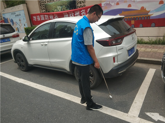 蛇盤(pán)社區(qū)：護(hù)市容 我光榮