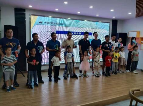 新時(shí)代文明實(shí)踐|橋頭社區(qū):大手牽小手 父子共享快樂時(shí)光