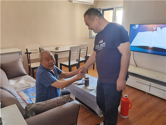 西花社區(qū)退役軍人服務站傳遞黨的問候