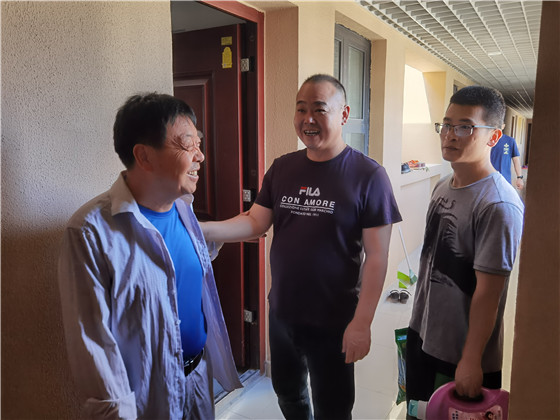 西花社區(qū)退役軍人服務站傳遞黨的問候