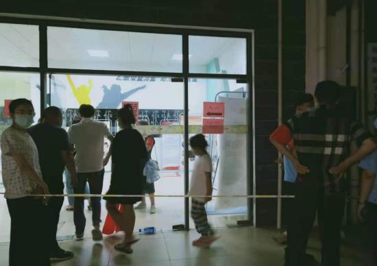 秣陵街道長山社區(qū)：團(tuán)結(jié)一心，奮戰(zhàn)疫情