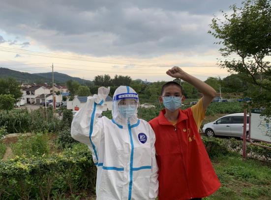 荊劉村:戰(zhàn)“疫”一線“姐弟兵” 并肩作戰(zhàn)“好戰(zhàn)友”