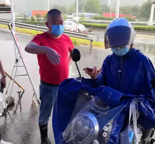 【英雄就在身邊】沒事沒事，我還能再走兩步！