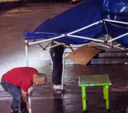 【英雄就在身邊】沒事沒事，我還能再走兩步！