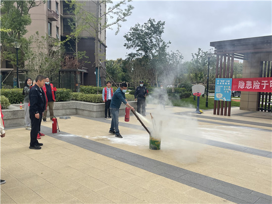 向上社區(qū)開展防災減災消防疏散演練活動