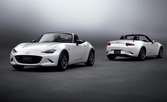 預(yù)售15萬(wàn)！馬自達(dá)新款MX-5發(fā)布：年輕人的第一輛敞篷跑車