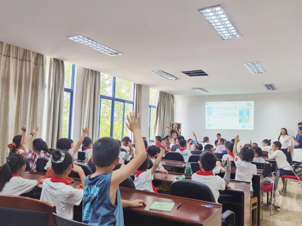 筑夢(mèng)科技 尋夢(mèng)未來 民主村開展科普主題活動(dòng)